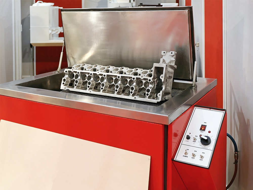 ultrasonic cleaning machine for engine parts maintenance