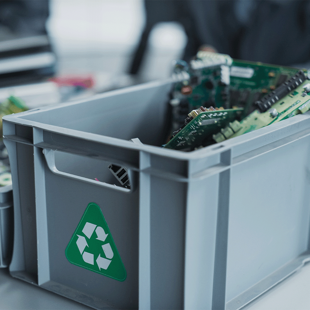 Electrical and electronic equipment waste bin for recycling under WEEE compliance