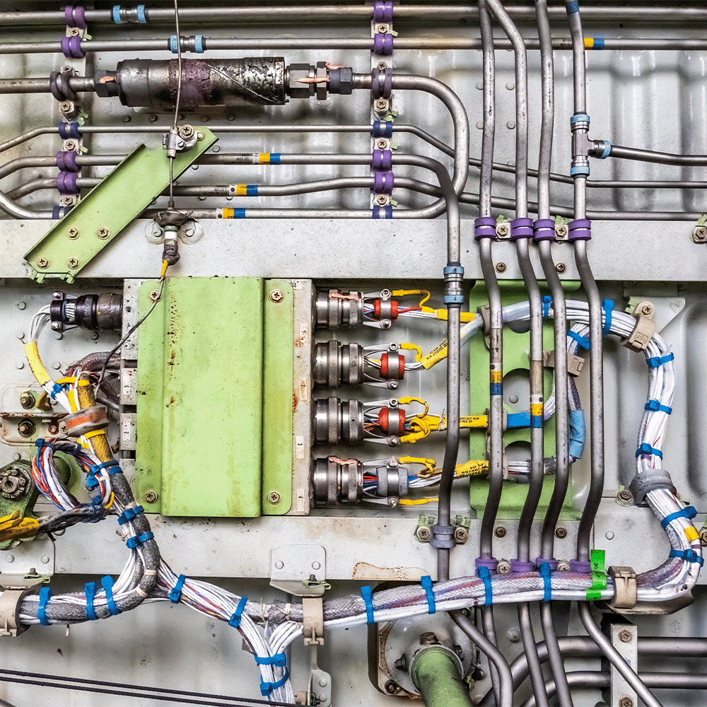 airplane hydraulic lines, valves, and tubes